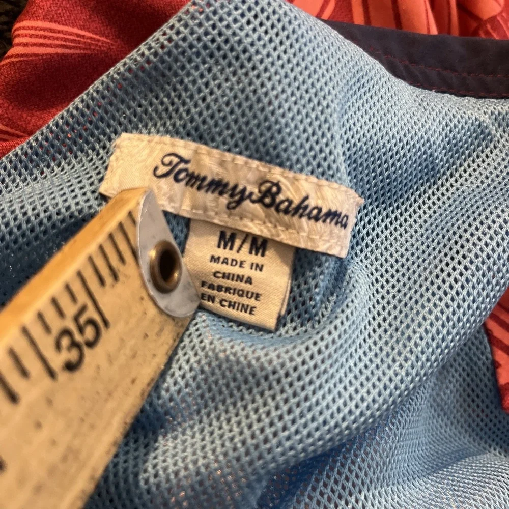 tommy bahama swim trunks Shorts men's medium 9